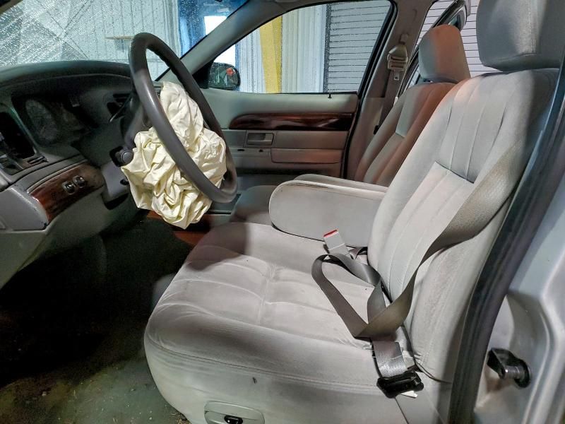 2003 Mercury Grand Marquis gs