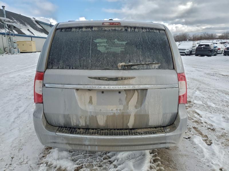2015 Chrysler Town & Country Touring