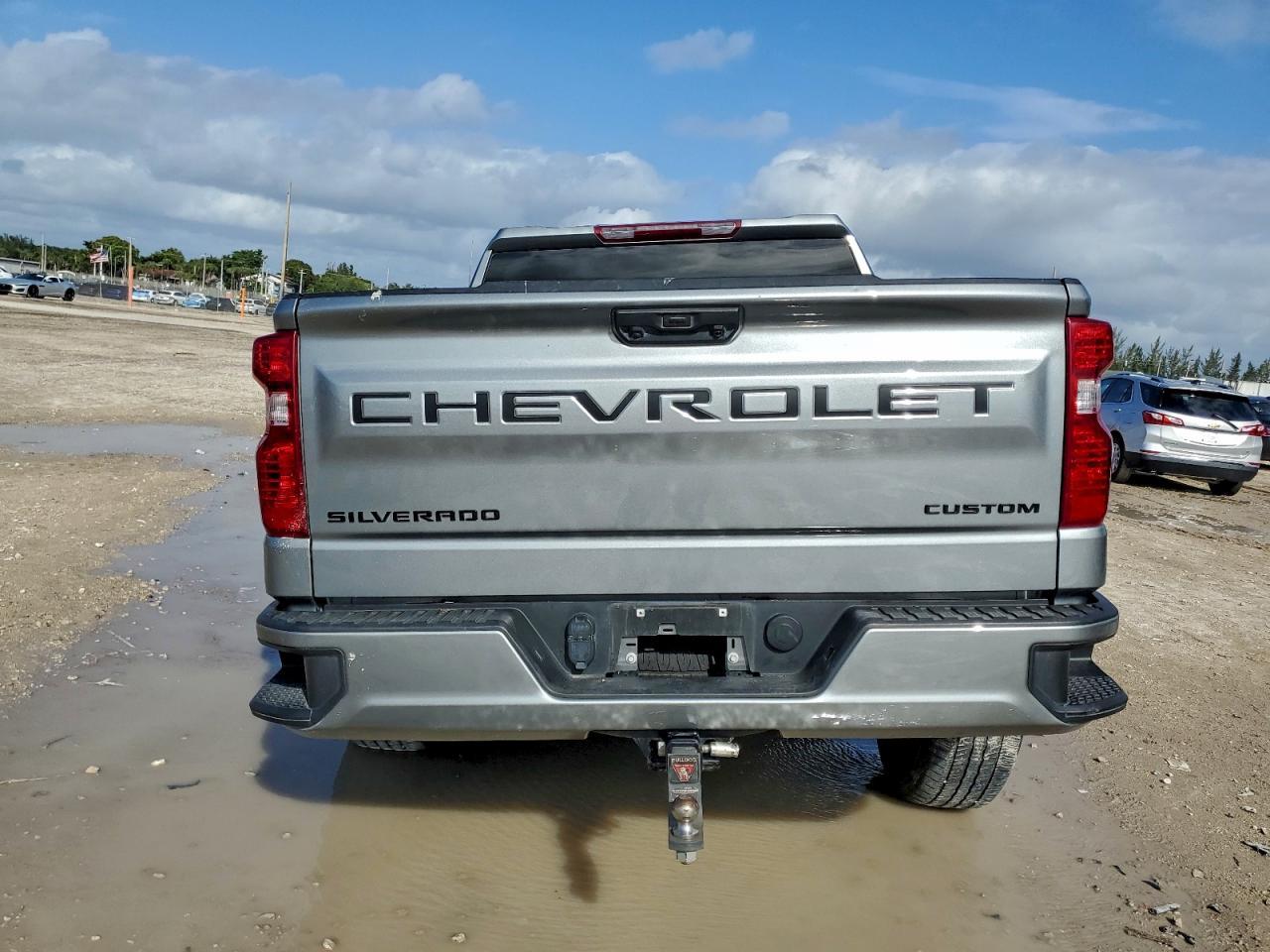 2024 Chevrolet Silverado C1500 Custom