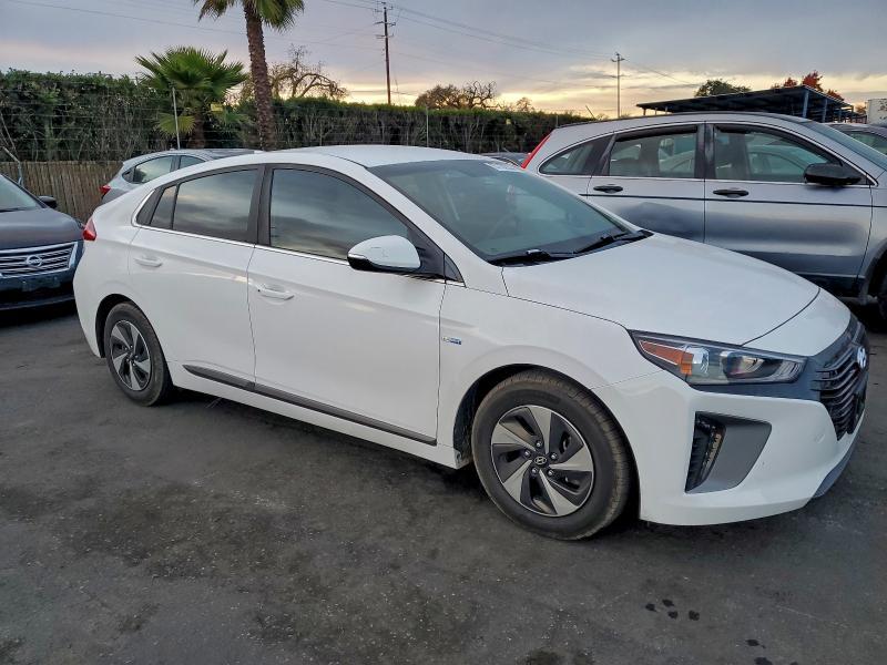 2017 Hyundai Ioniq Hybrid sel