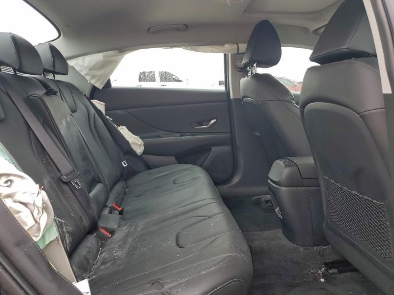 2025 Hyundai Elantra Limited