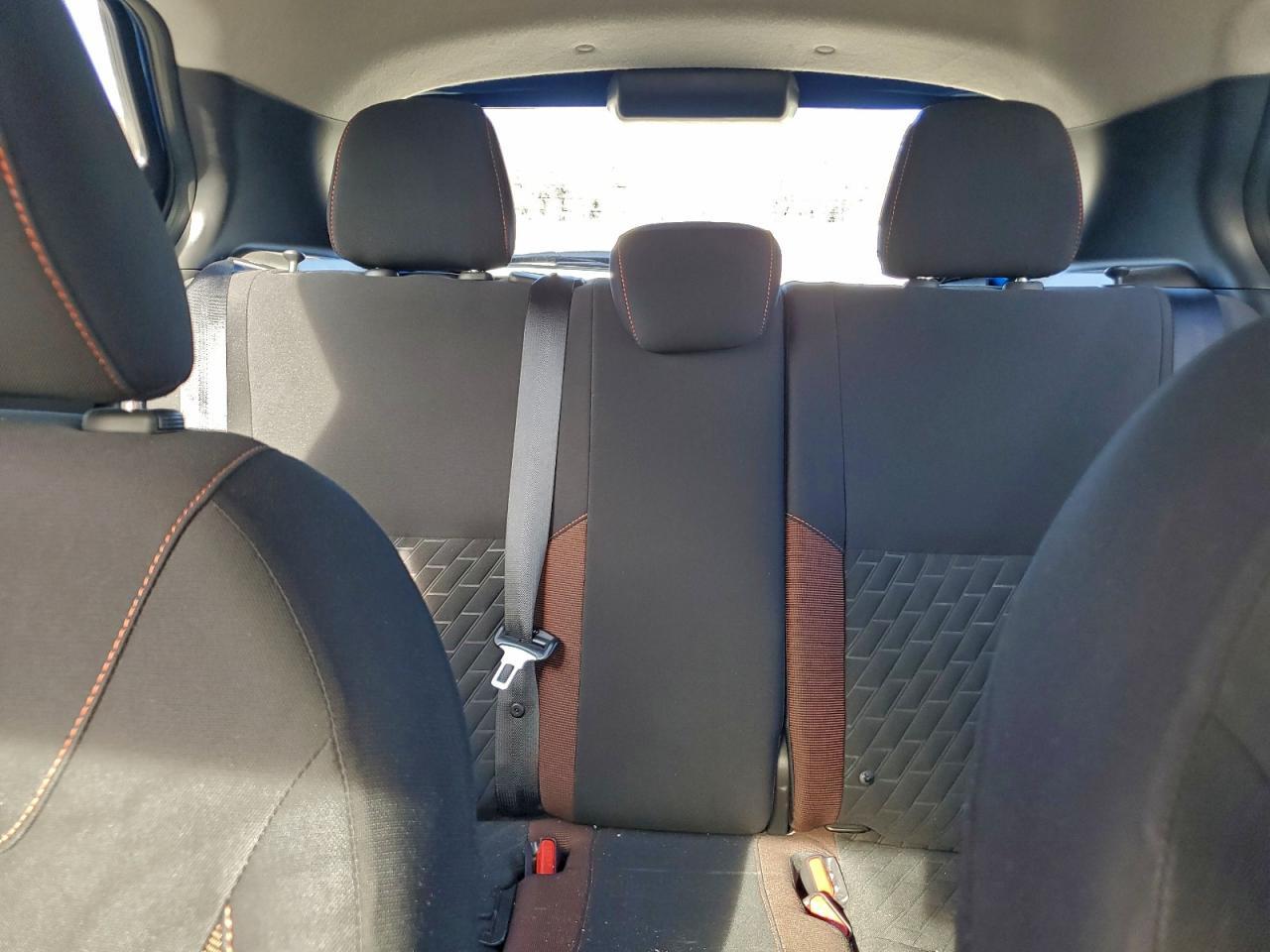 2021 Nissan Kicks sr