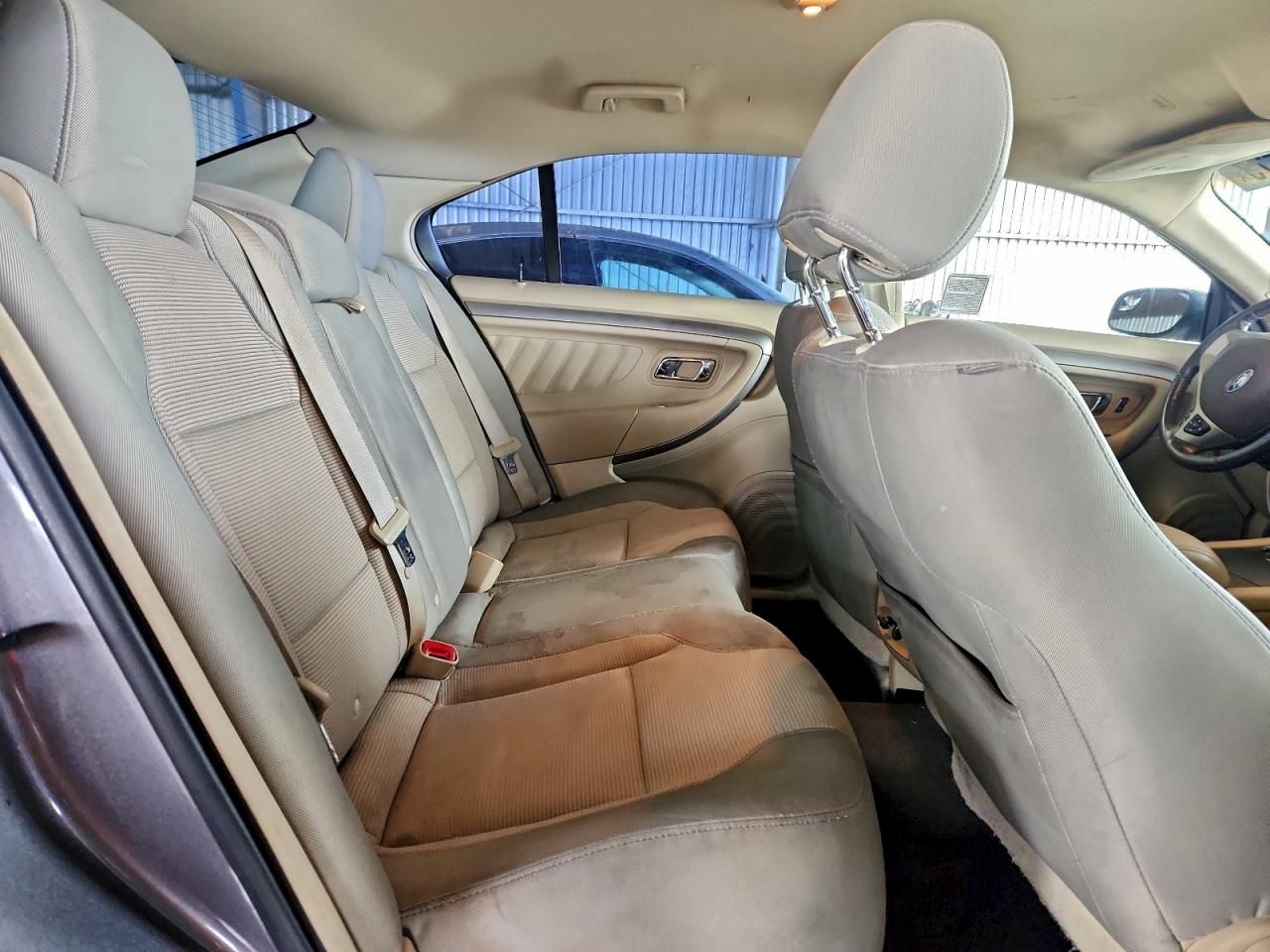 2013 Ford Taurus sel