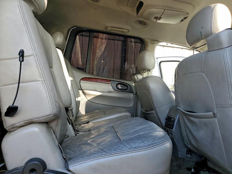2005 GMC Envoy Denali xl