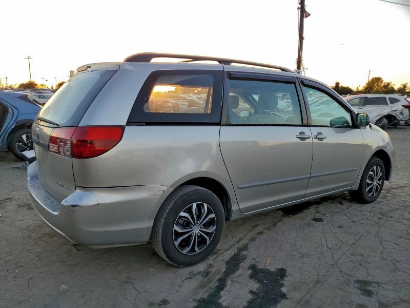 2004 Toyota Sienna ce