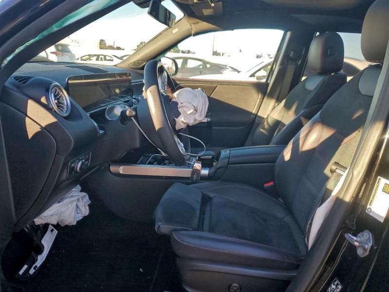 2023 Mercedes-Benz Glb 250