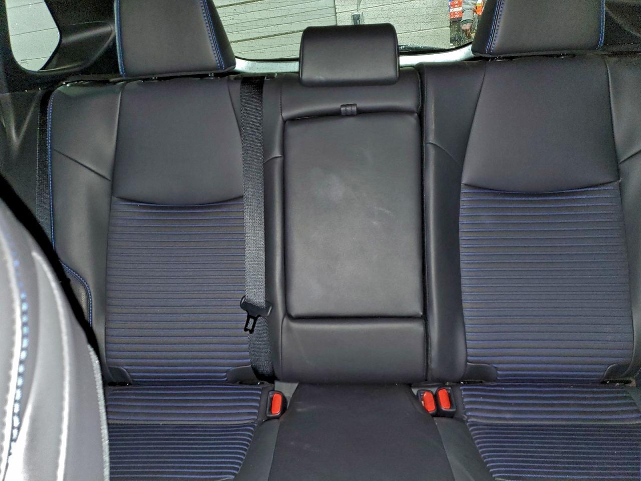 2025 Toyota Rav4 xse