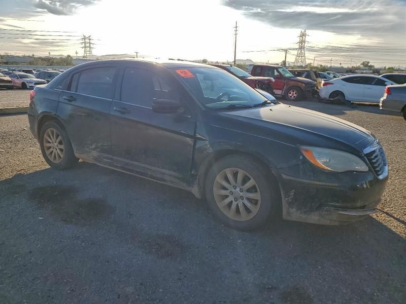 2013 Chrysler 200 Touring