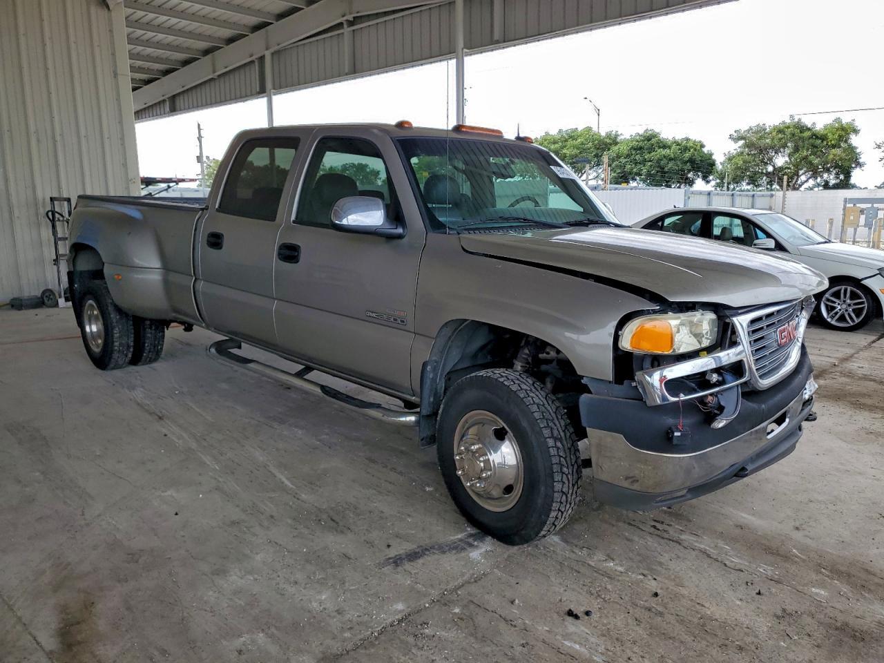 2002 GMC New Sierra C3500