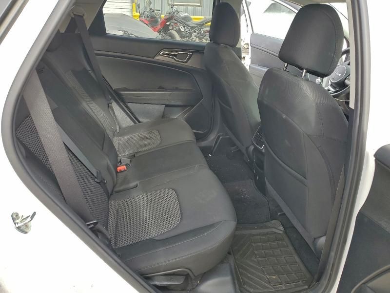 2023 KIA Sportage lx