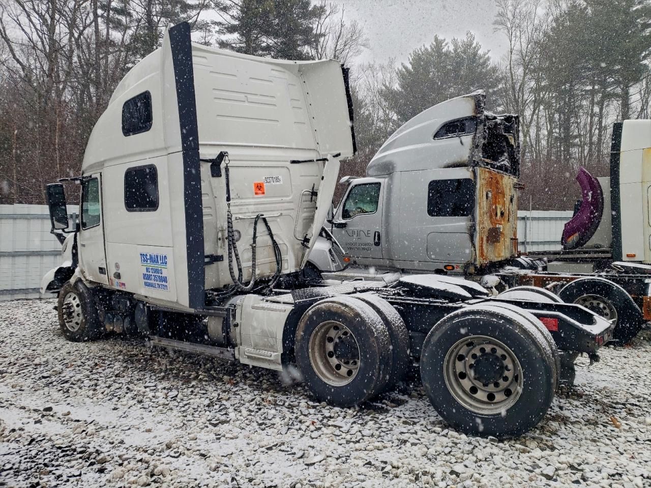 2023 Volvo VNL Semi Truck