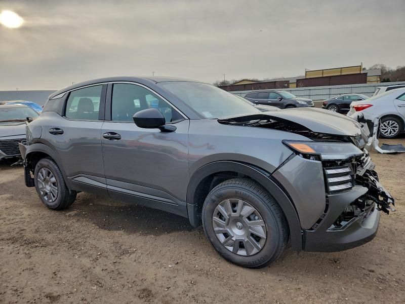 2025 Nissan Kicks s