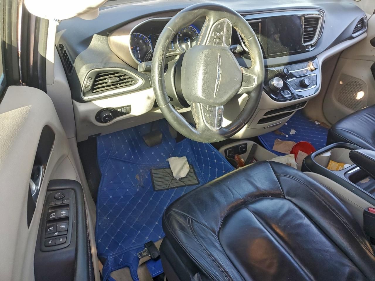 2017 Chrysler Pacifica Touring l