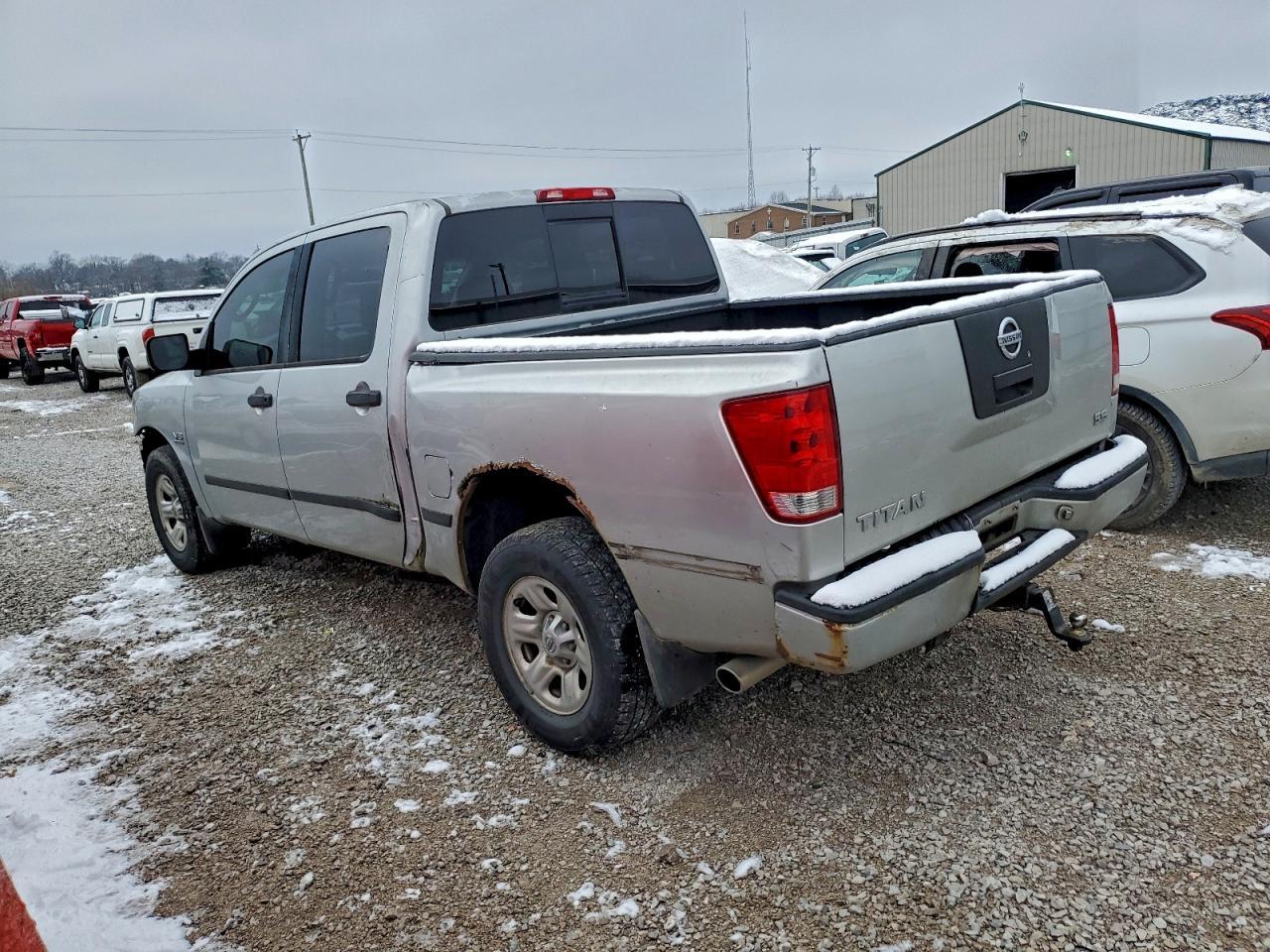 2004 Nissan Titan XE