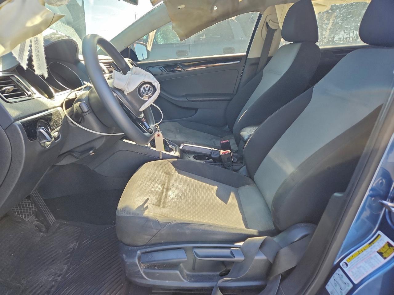 2018 Volkswagen Jetta s