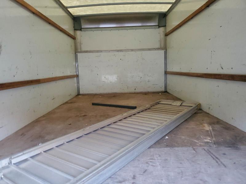 2022 Ford Econoline E350 Super Duty Cutaway Van