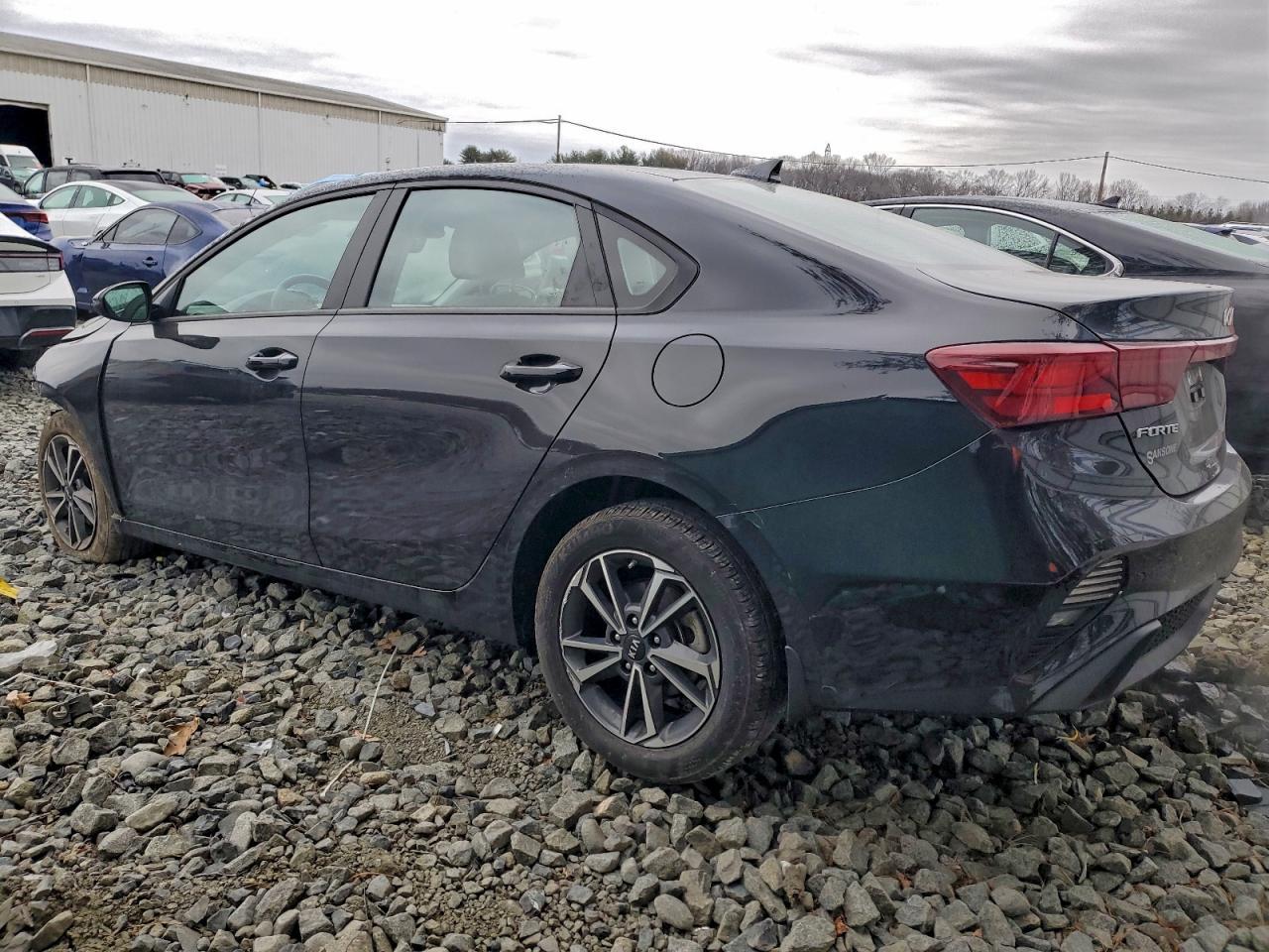 2022 KIA Forte fe