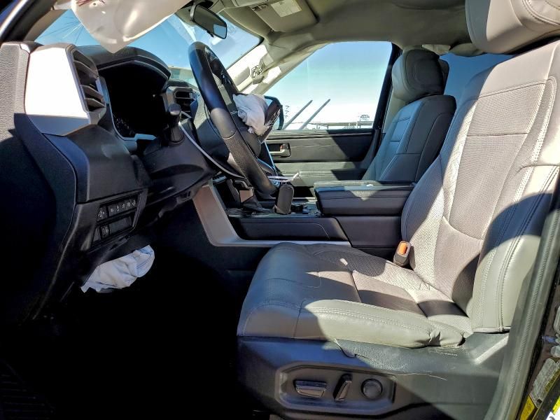 2024 Toyota Tundra Double cab sr