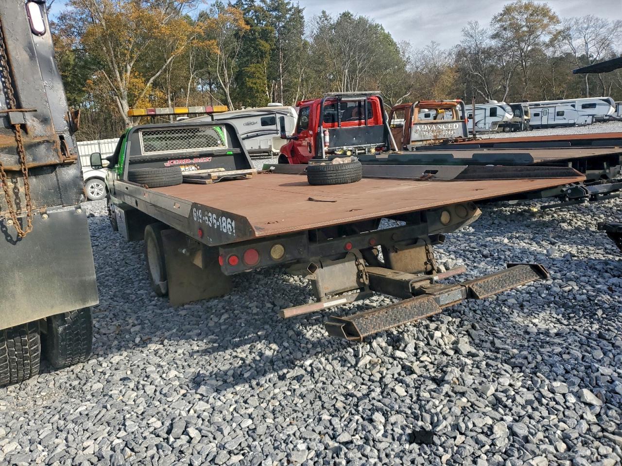 2001 Ford F550 Super Duty Rollback Truck