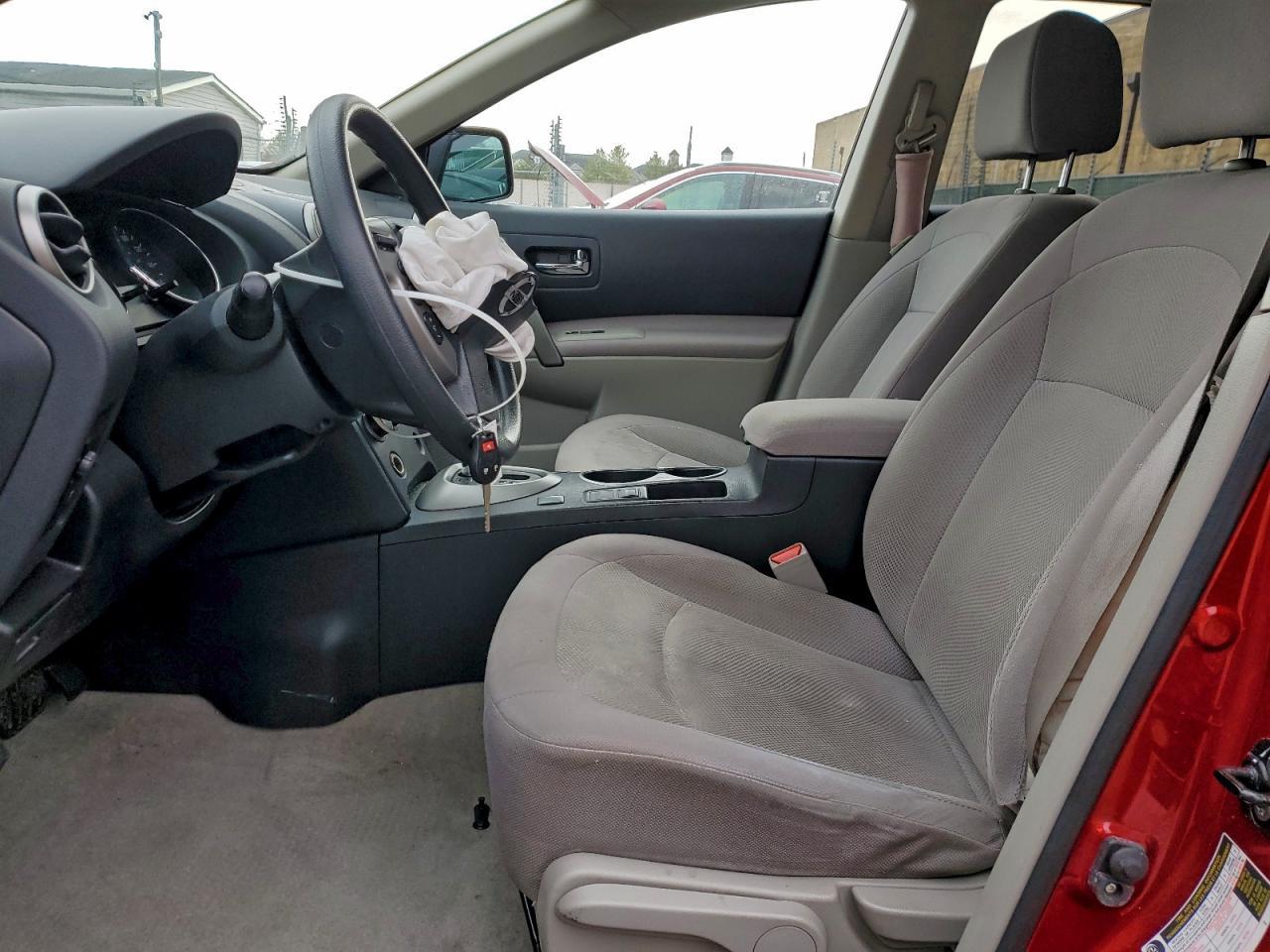 2012 Nissan Rogue s