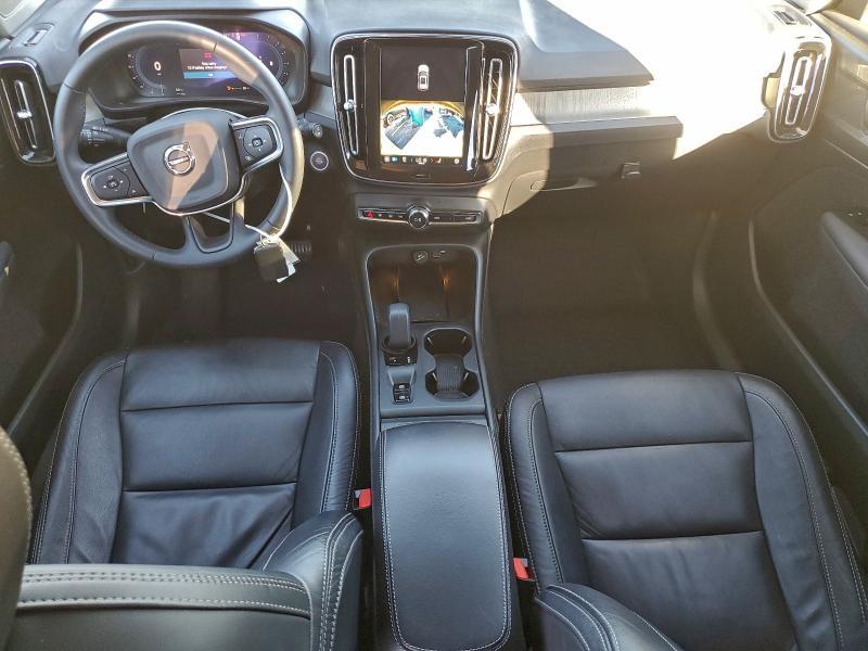 2024 Volvo Xc40 Core