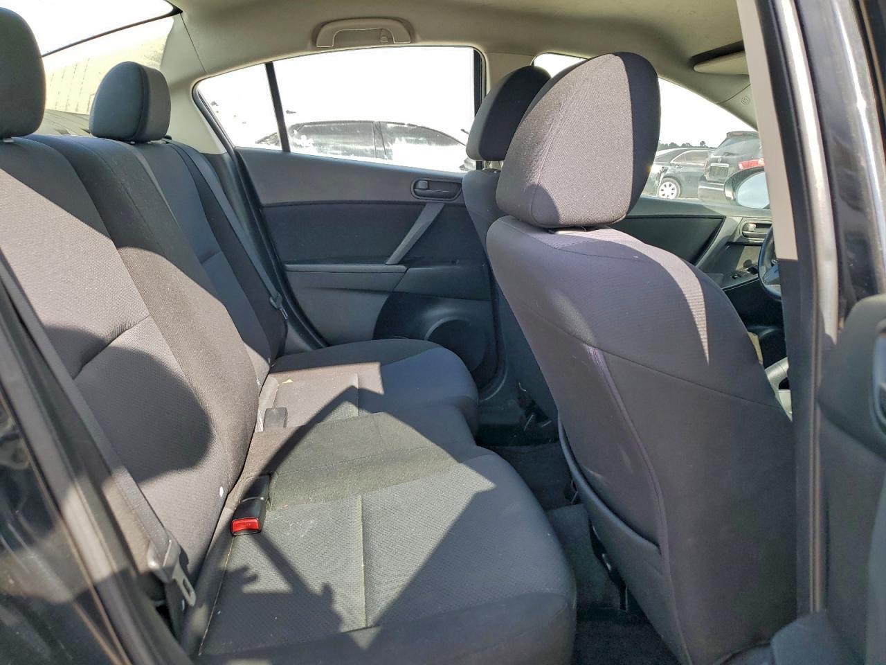 2010 Mazda 3 I