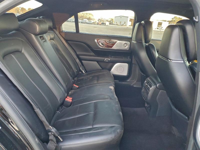 2017 Lincoln Continental Reserve