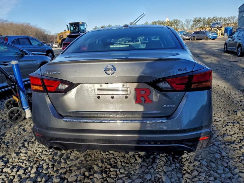 2021 Nissan Altima sr