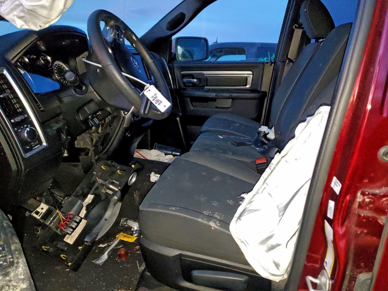 2022 Dodge Ram 1500 Classic slt