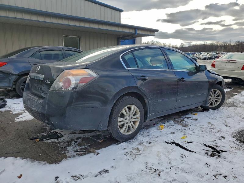 2010 Nissan Altima Base