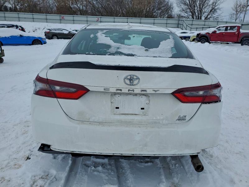2024 Toyota Camry le