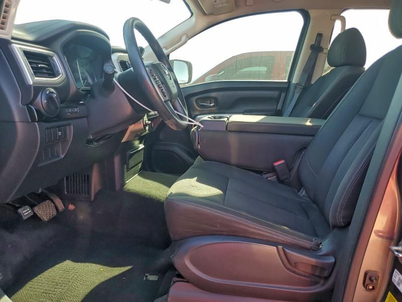 2018 Nissan Titan s