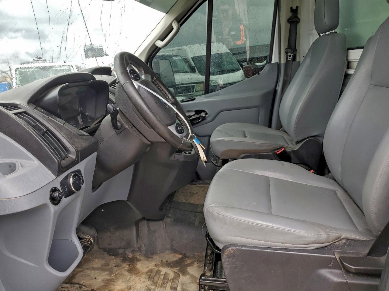 2017 Ford Transit Utility / Service Truck