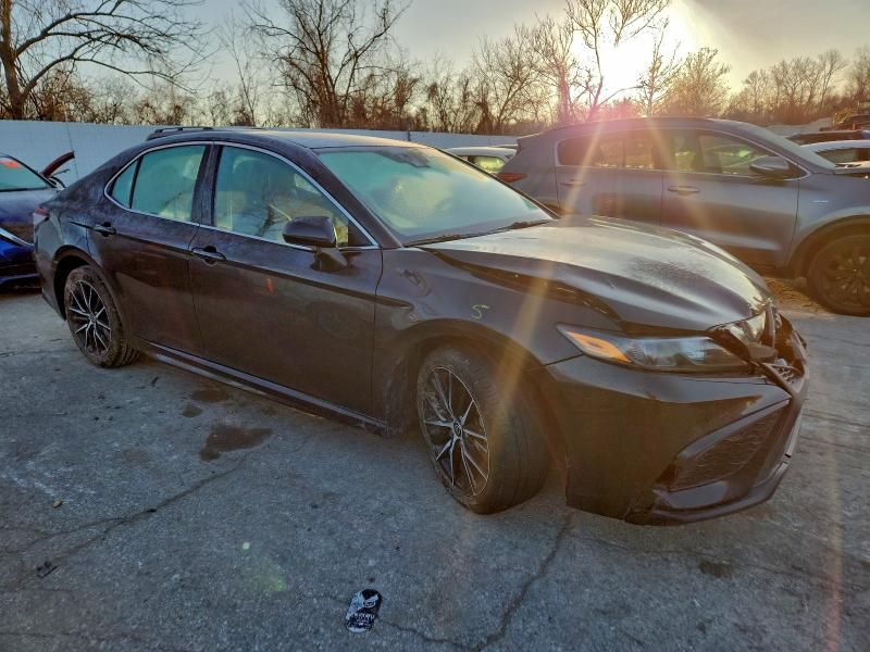 2022 Toyota Camry se