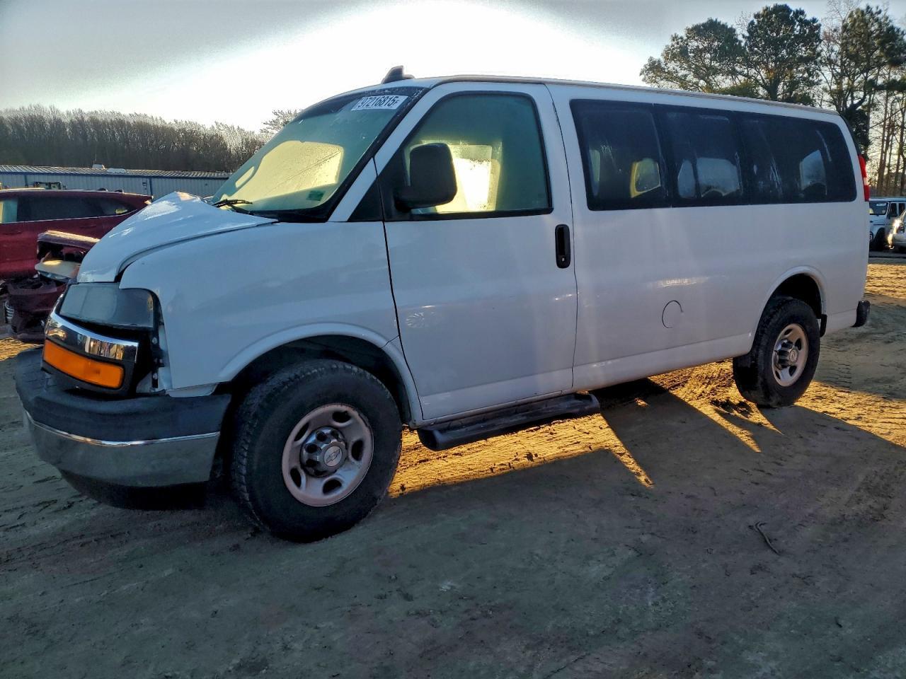 2018 Chevrolet Express G3500 LT