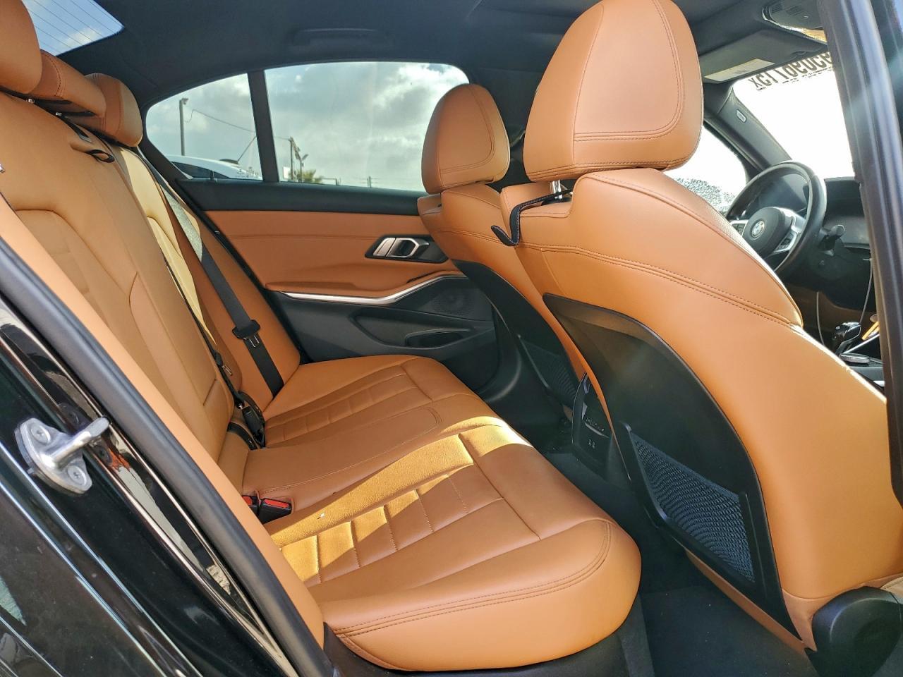 2021 BMW 330i