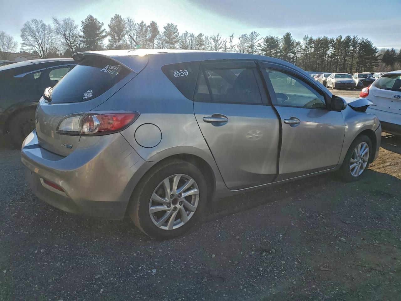 2012 Mazda 3 I