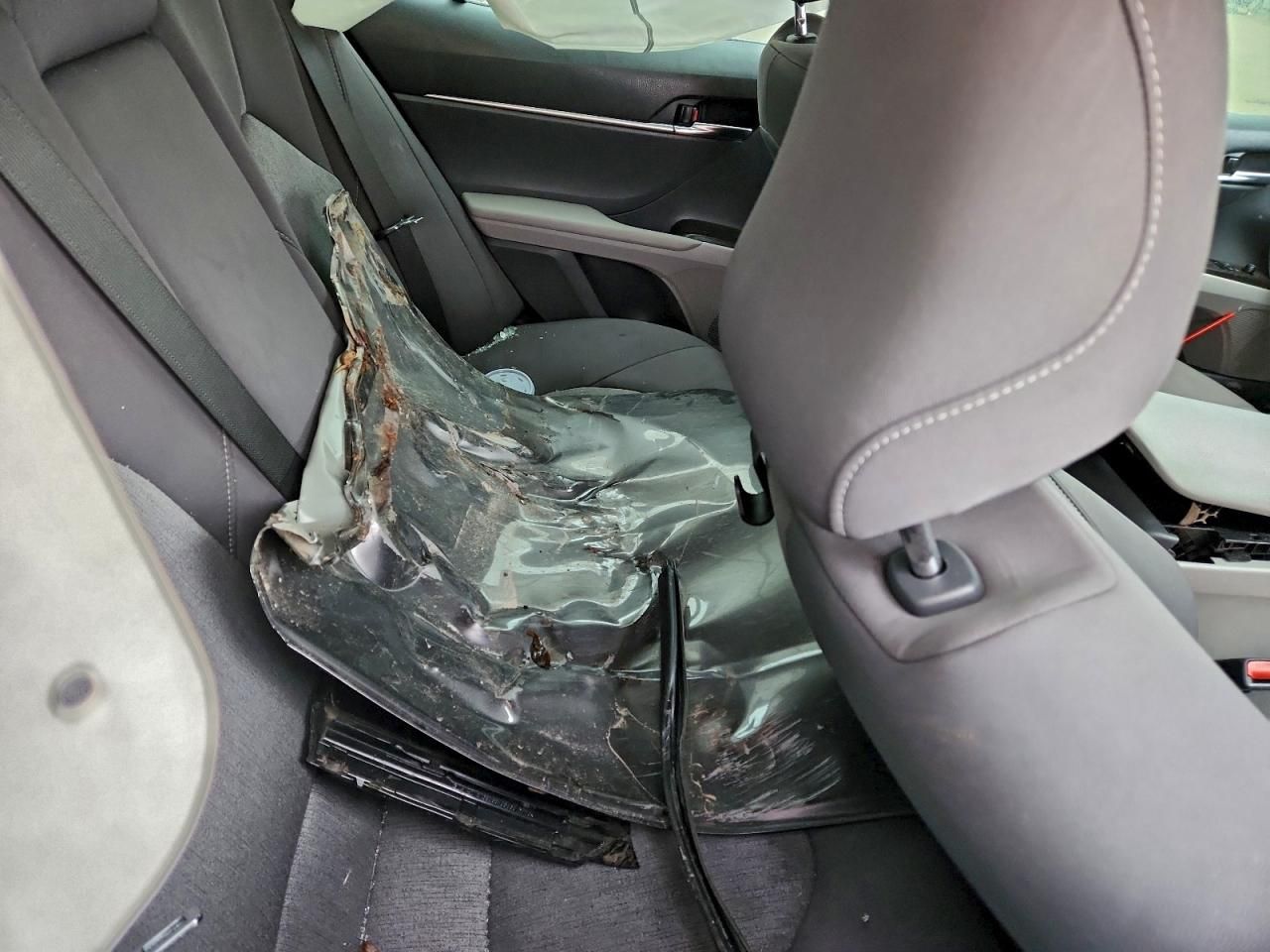 2021 Toyota Camry le