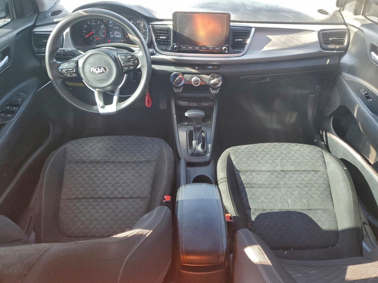 2021 KIA Rio s