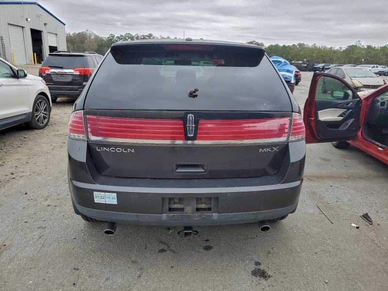 2007 Lincoln Townhouse MKS