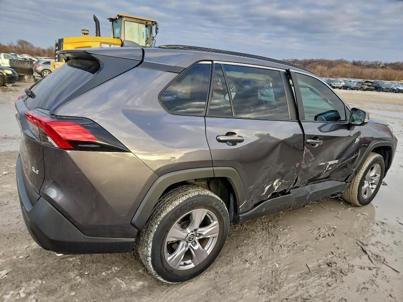 2022 Toyota Rav4 xle