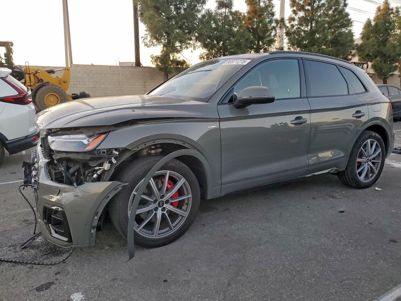 2025 Audi Q5 e Prestige 55
