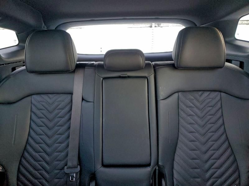 2026 KIA Sportage x Line