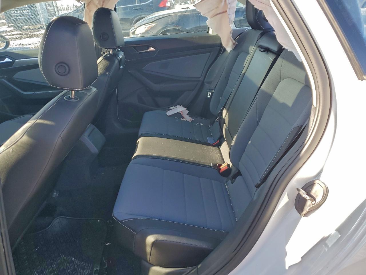 2025 Volkswagen Jetta se