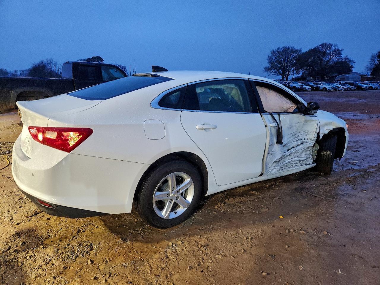 2024 Chevrolet Malibu ls