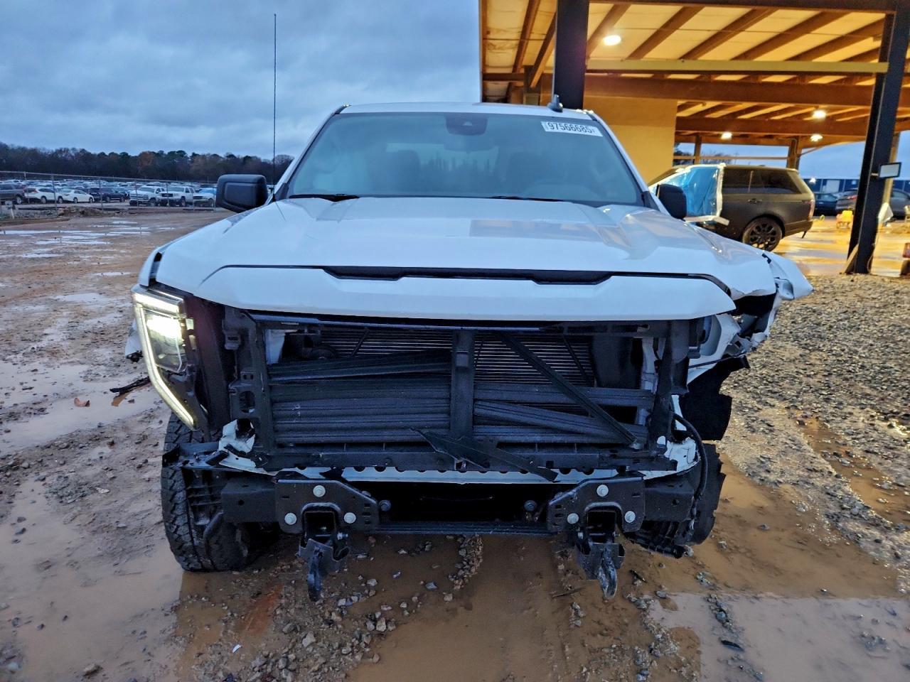 2024 GMC Sierra K1500 Elevation