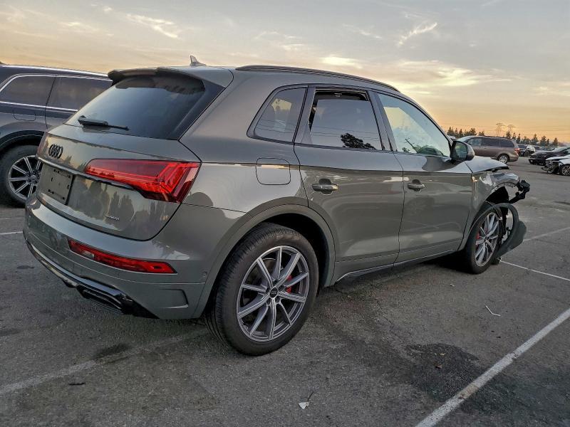 2025 Audi Q5 e Prestige 55