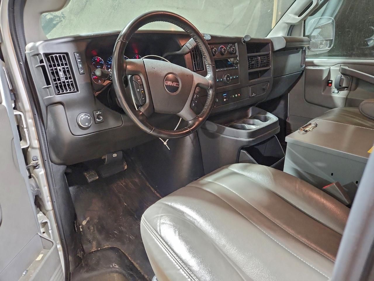 2023 GMC Savana G2500