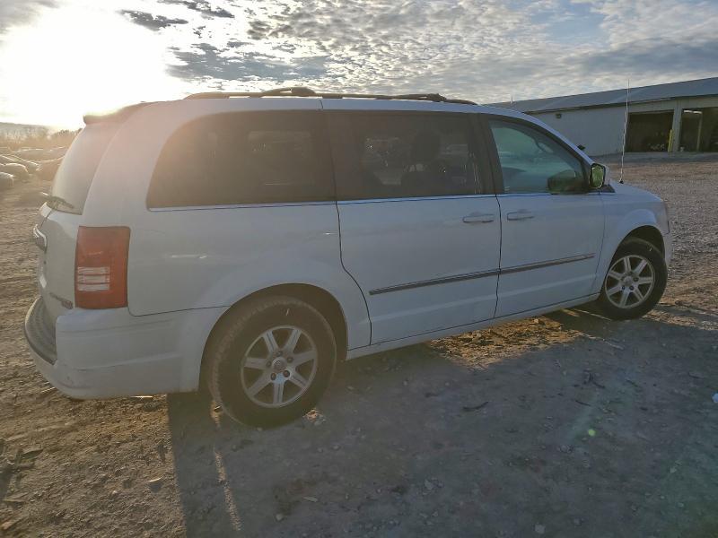 2010 Chrysler Town & Country Touring