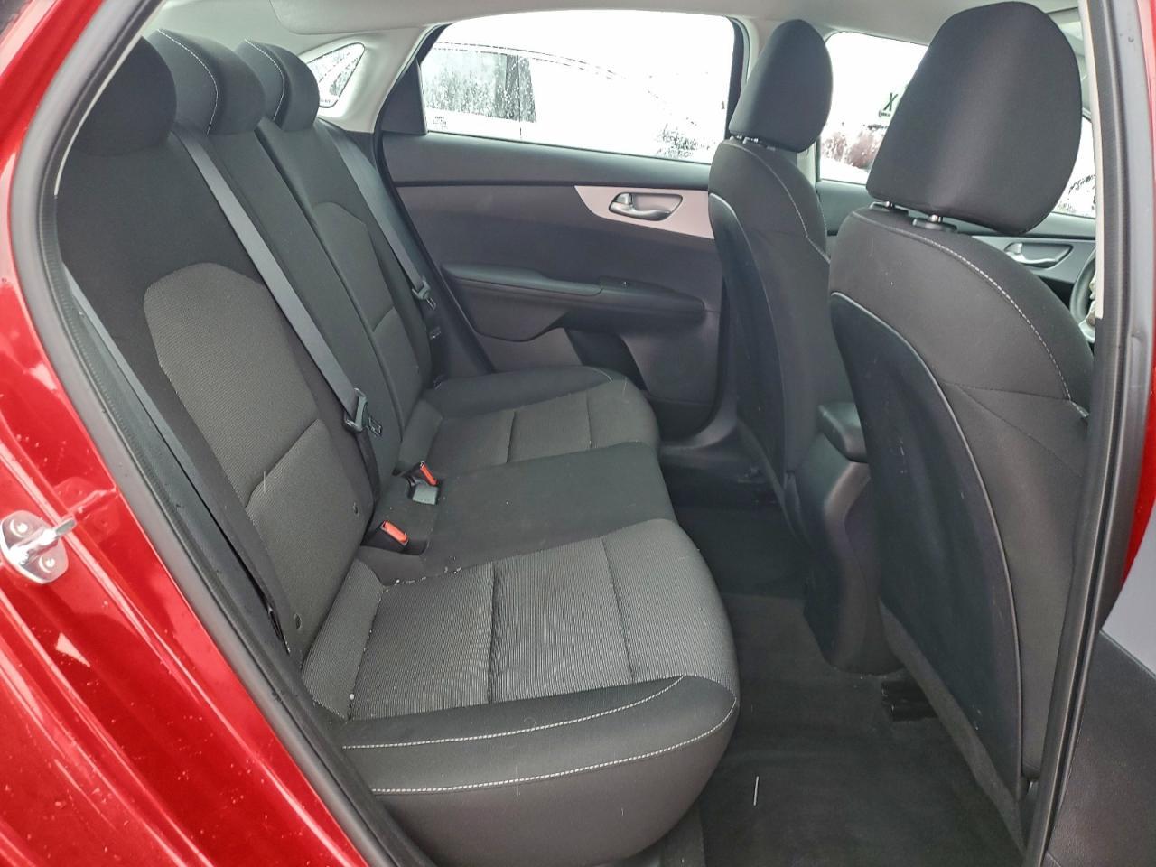 2024 KIA Forte lx
